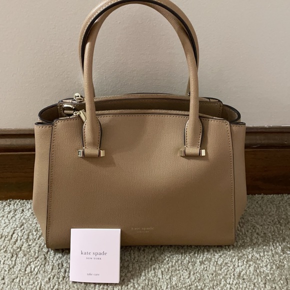 kate spade Handbags - NWOT Kate Spade Sydney Small Double-Zip Satchel in Light Fawn